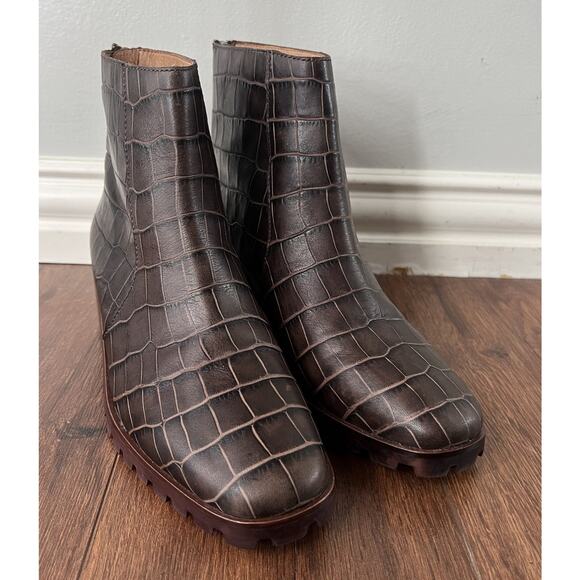 MADEWELL Women’s Brown Croc Embossed Leather Katie Lugsole Boots Shoes - Picture 7 of 14